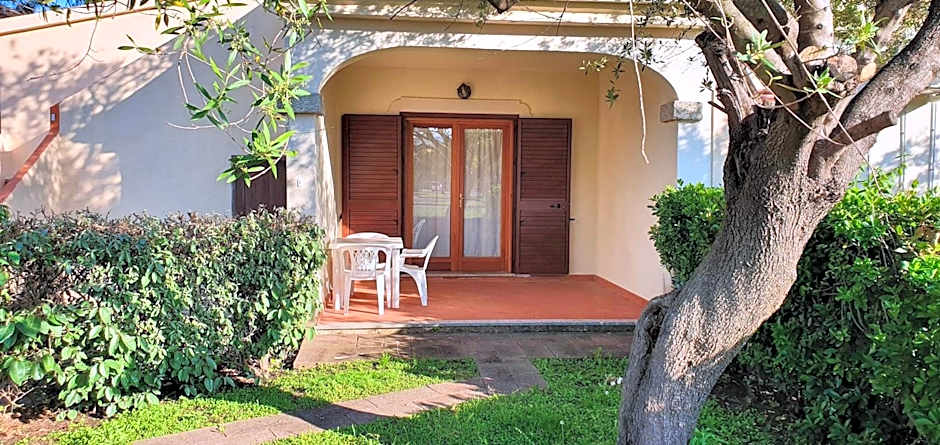 ISS Travel, L'Avru - 700 m from La Cinta beach