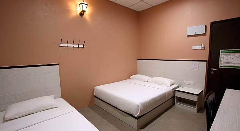 Shamrock Guest House ll