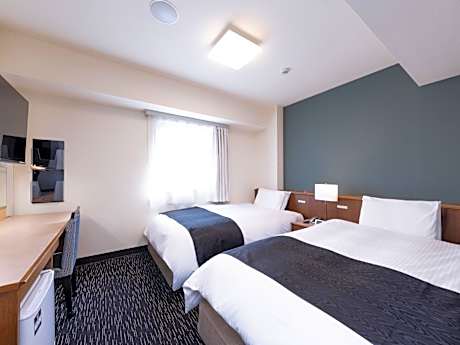 Twin Room - Smoking with Breakfast