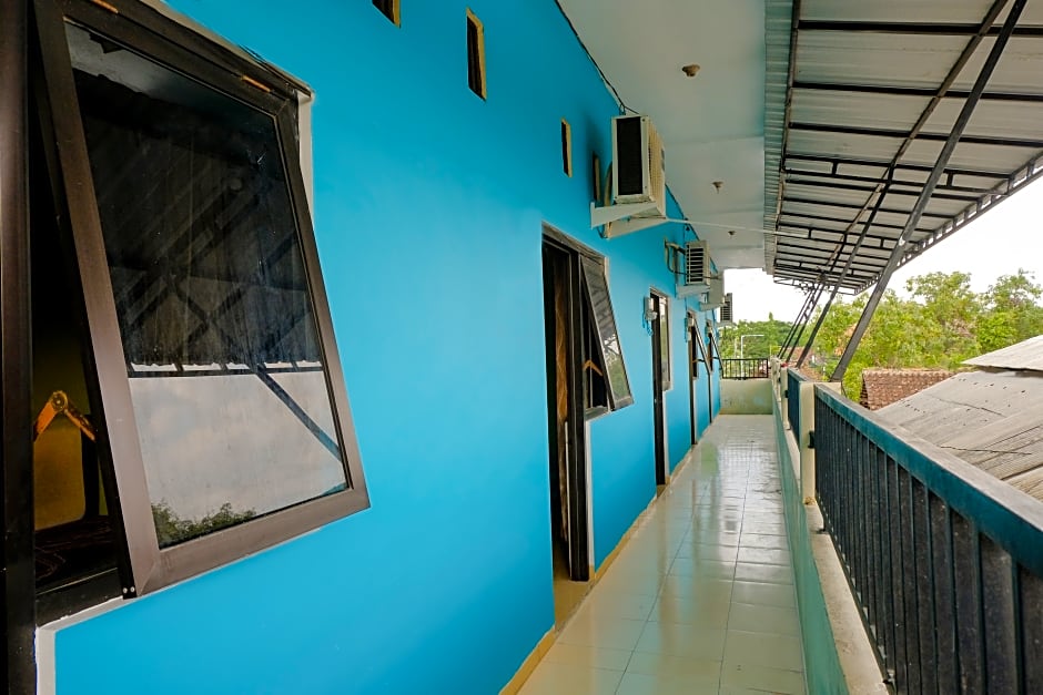 1784 Hj. Aniek Residence