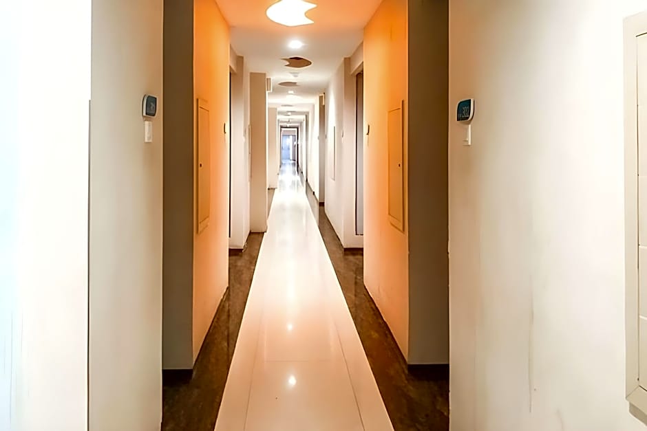 RedDoorz Premium @ Jalan Veteran Bojonegoro