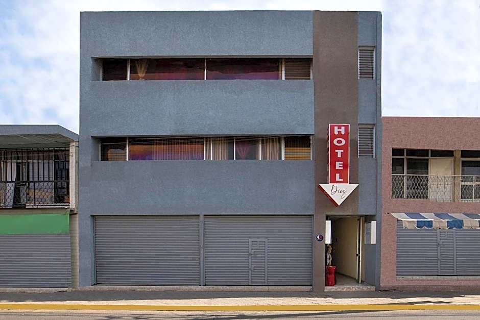 Capital O Hotel Diez