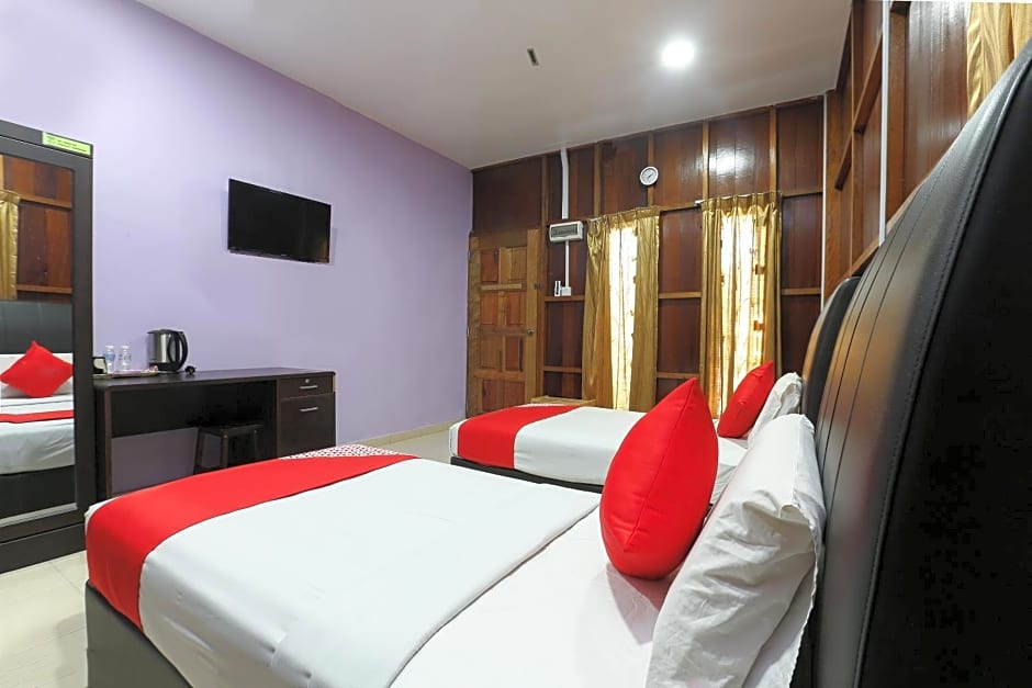 OYO 90038 Dalyla Inn Chalet