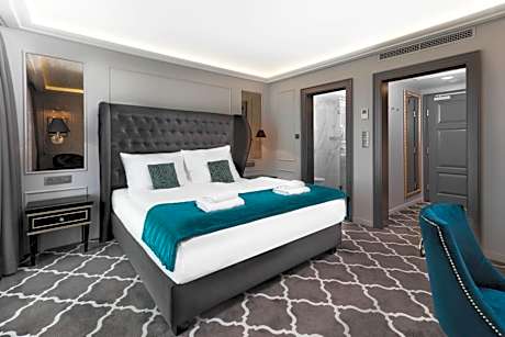 Superior Double Room with Terrace