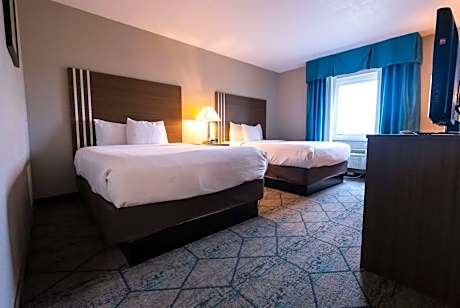 Studio Suite with Two Double Beds - Non-Smoking