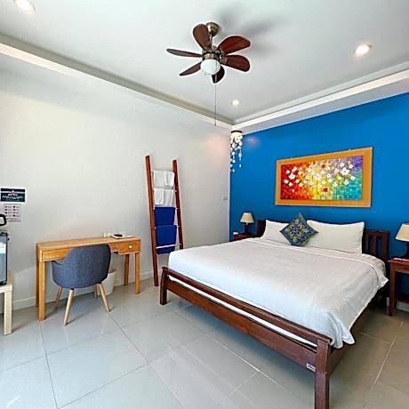 King Room with Pool View