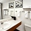 Super 8 by Wyndham Stevensville/St. Joseph