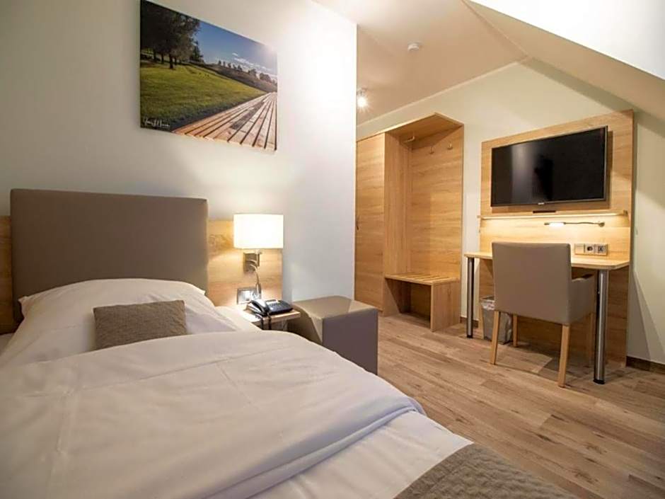 Wolfsburg Fallersleben Hotel by Belvilla