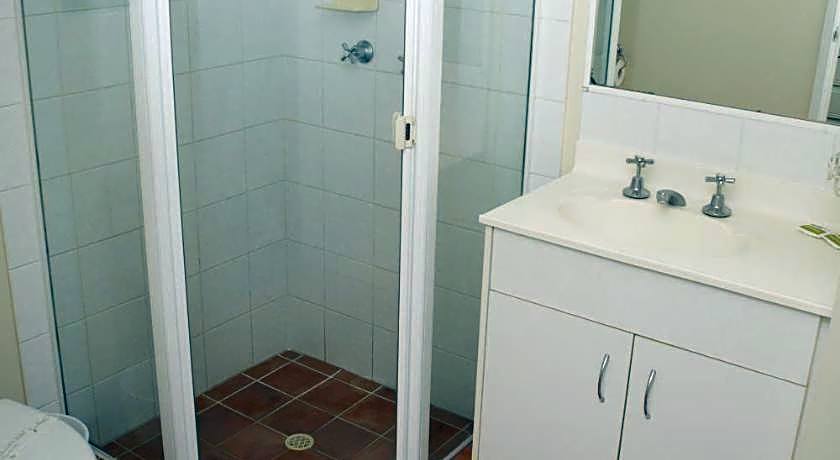 Chevron Palms Holiday Apartments