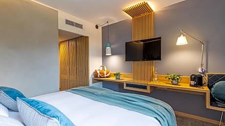 Comfort King Room with 1-Hour Spa Access (in the Hotel)
