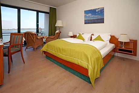 Classic Double Room with Balcony