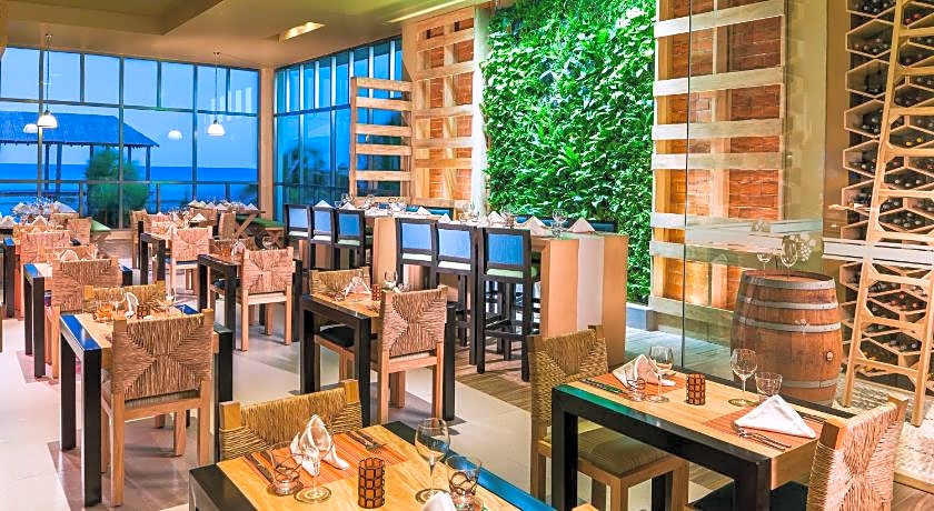 Generations Riviera Maya Family Resort - Catamaran, Aqua Nick & More Inclusive 