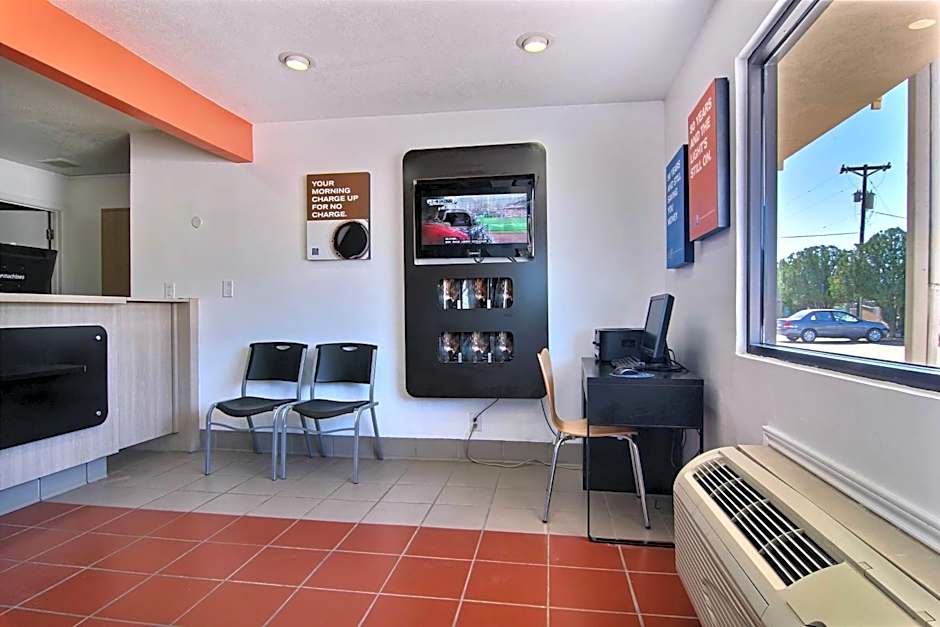 Motel 6-Carlsbad, NM