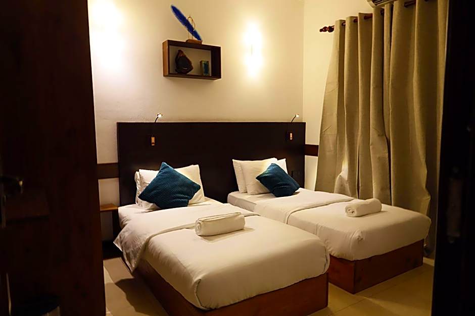 Samaik Thulusdhoo Inn