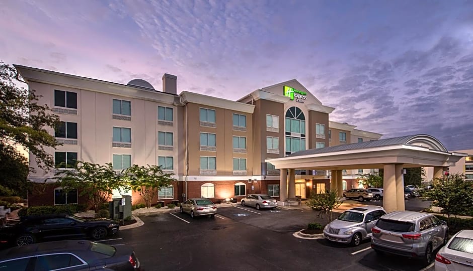 Holiday Inn Express Hotel & Suites Columbia I-26 @ Harbison Blvd By IHG