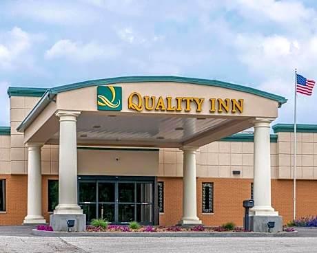 Quality Inn Huntingburg - Jasper