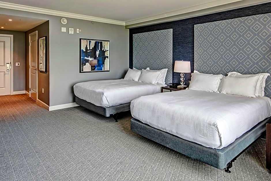 Photo 1 of 7 of 2 Queen Beds