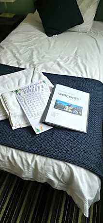 Standard Twin Room with Garden View