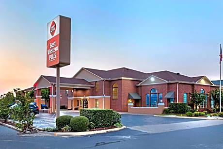 Best Western Plus Lonoke Hotel