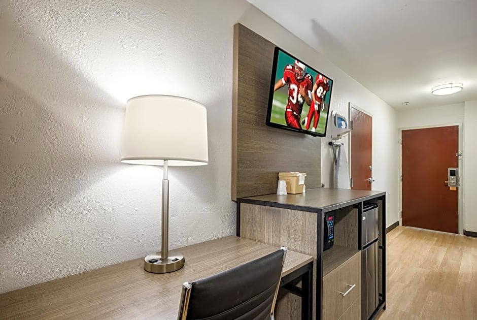 Red Roof Inn PLUS+ & Suites Savannah – I-95