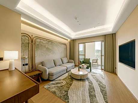 WH - Dianmo Executive Suite