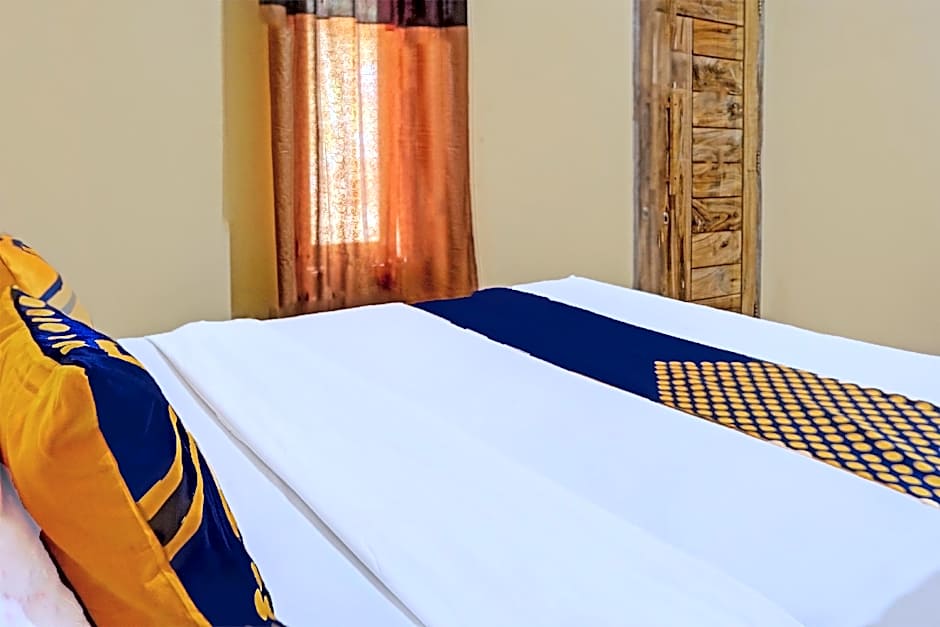 OYO Life 91988 Azka Homestay Klayar