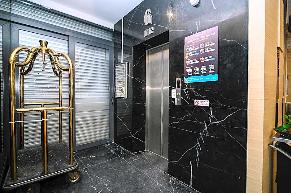 Worldview Grand Hotel