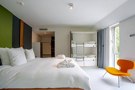 Deluxe Quadruple Room