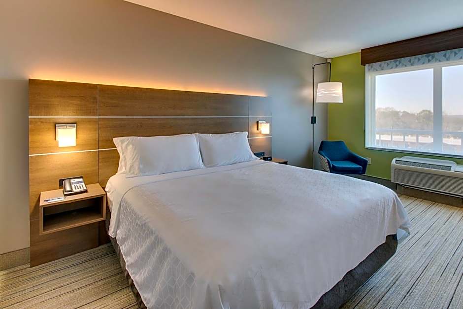 Holiday Inn Express Columbus - Fort Benning Area by IHG