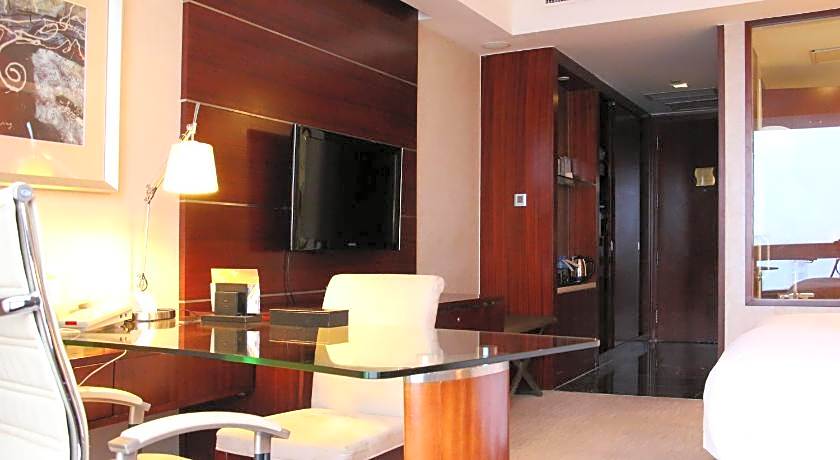 Crowne Plaza Yantai Sea View By IHG