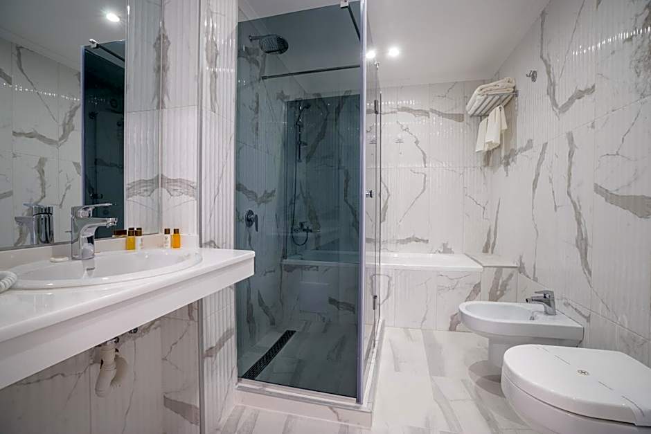 Hotel Perla Beach Luxury - All Inclusive &amp; Free Beach Access