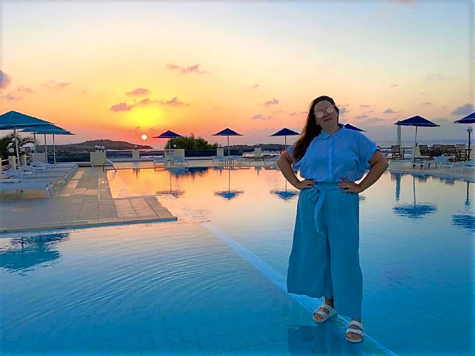 Zorbas Hotel Beach Village