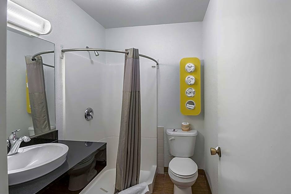 Motel 6-Fallon, NV