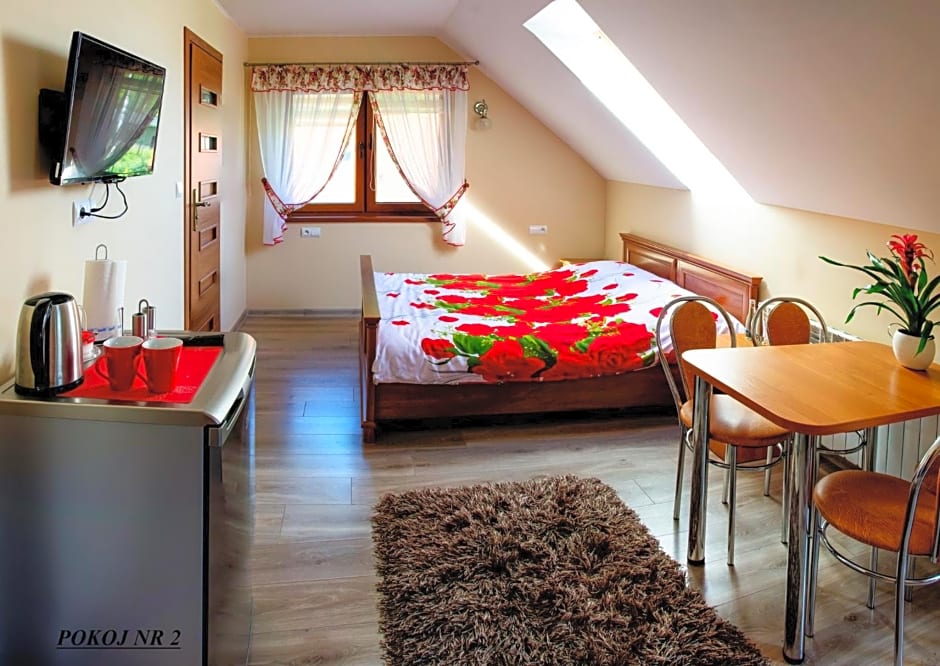 Domki i Pokoje u Borsa