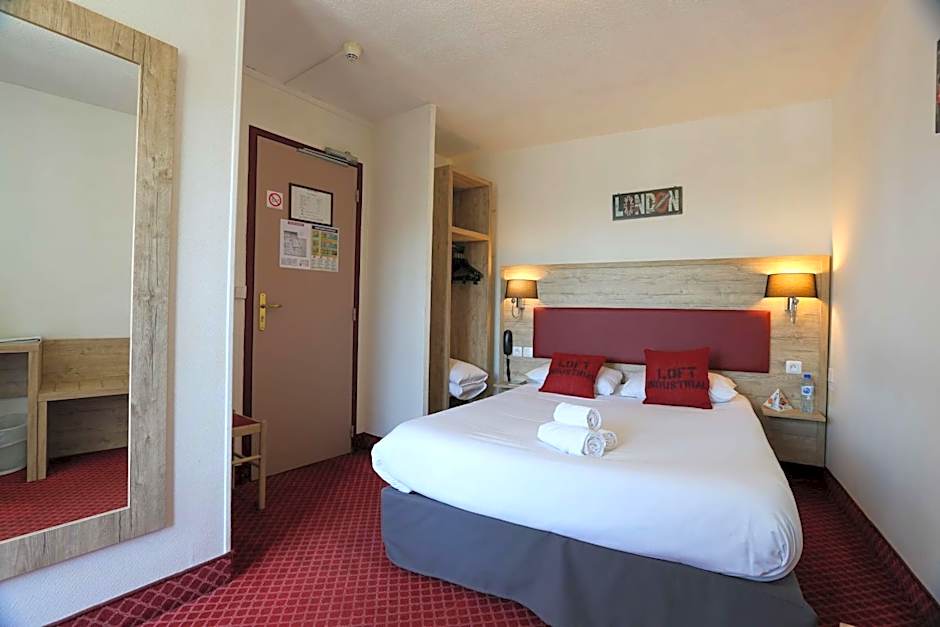 Brit Hotel Bleu Nuit