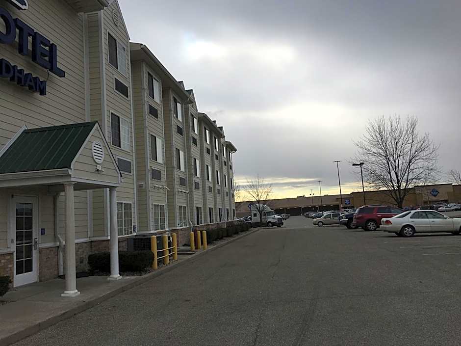 Microtel Inn & Suites By Wyndham Indianapolis Airport