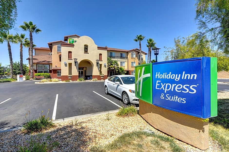 Holiday Inn Express Hotel & Suites Manteca