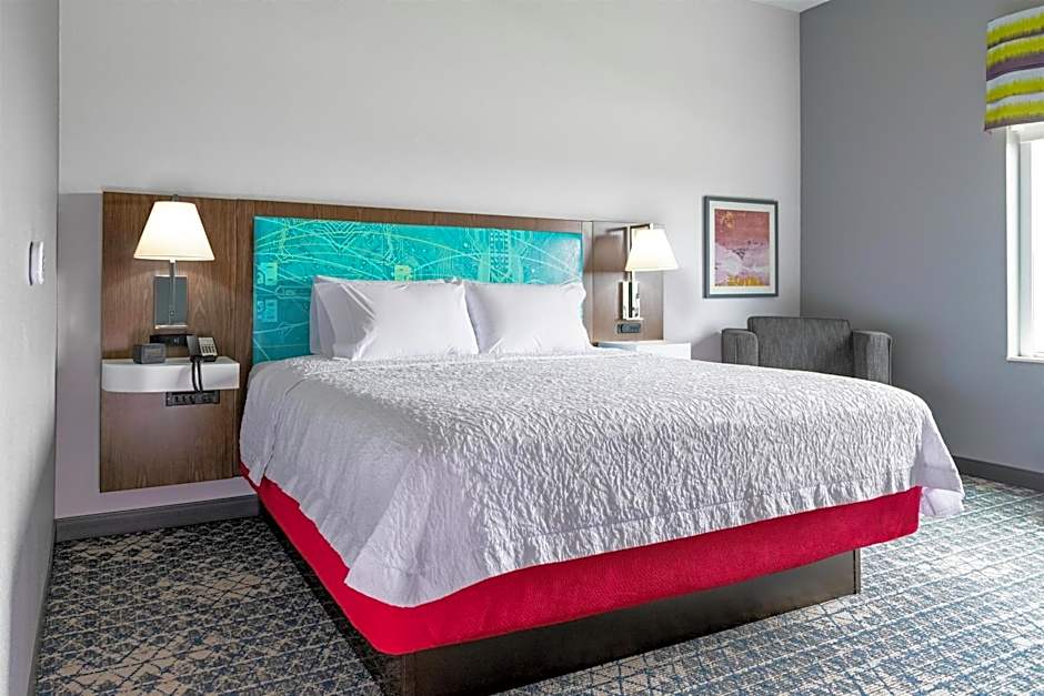 Hampton Inn By Hilton & Suites Pittsburgh New Stanton PA