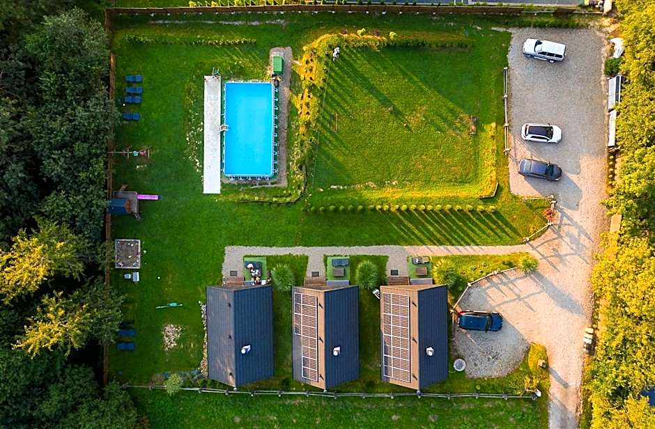 Chaty Trzy 731-950-635