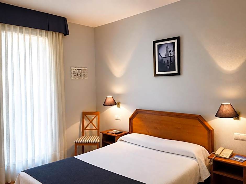 Zdjęcie 1 z 4 — Double Room