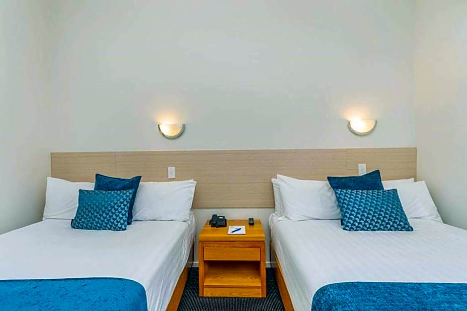 Ramada by Wyndham Hamilton City Center