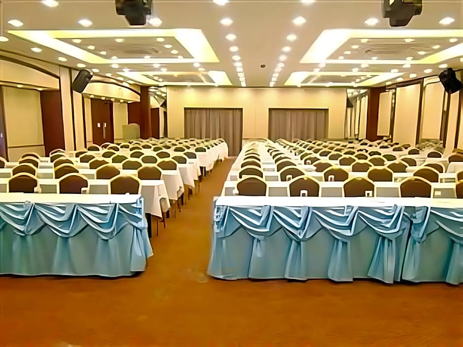 Mayflower Grande Hotel Phitsanulok