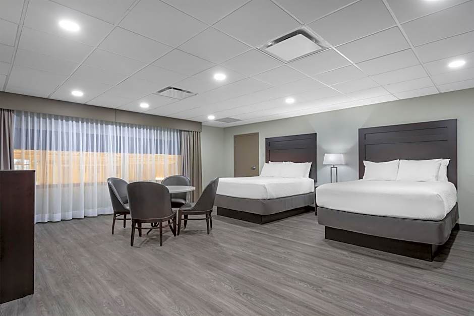 Best Western Plus Port O'Call Hotel