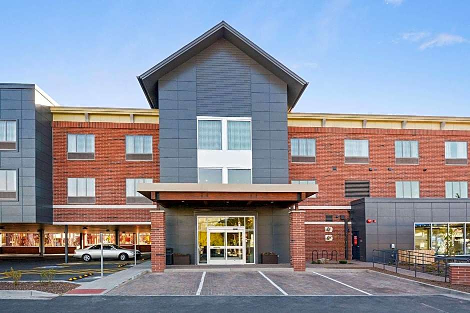 Country Inn & Suites by Radisson, Flagstaff Downtown, AZ