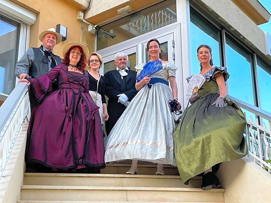 Logis Hôtel Le Clement V