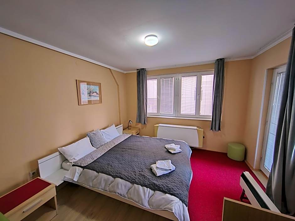 Guest Accommodation Majesty