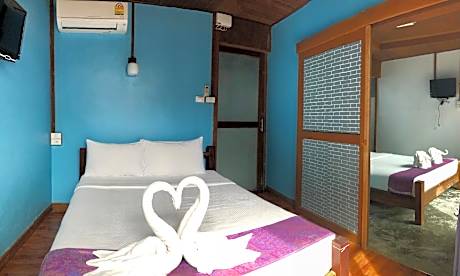 Family Quadruple Room without Window