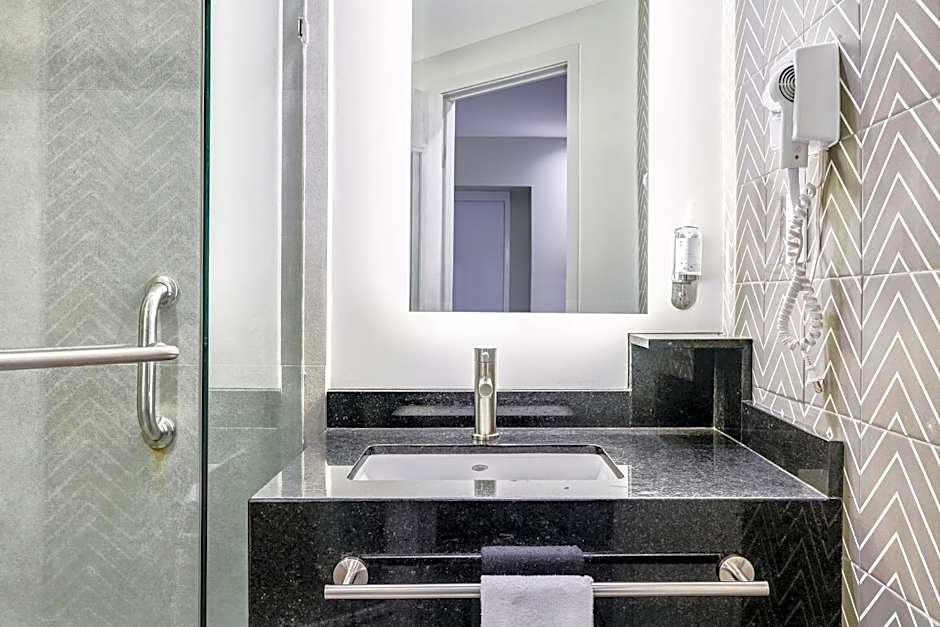 One Acapulco Costera