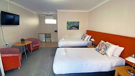 Twin or King Room