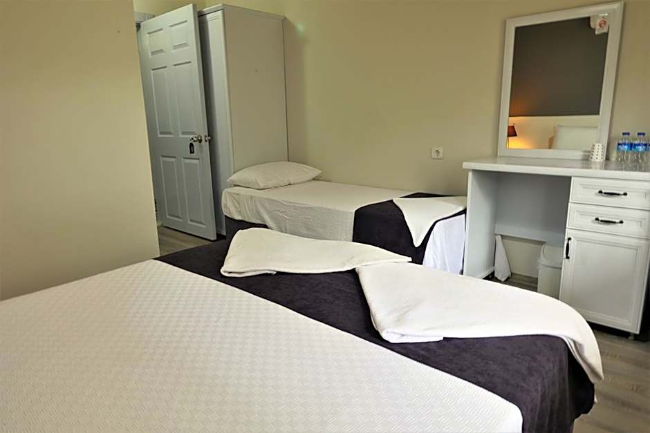 Canada Hotel & Bungalows